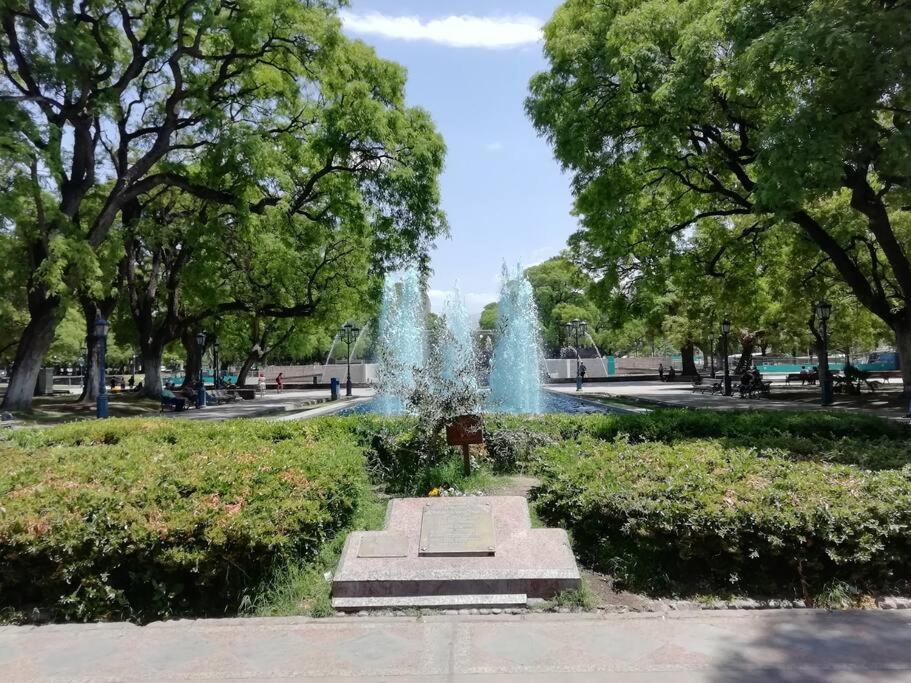 Ferienwohnung Petit Rivadavia En El Corazon De Mendoza Exterior foto