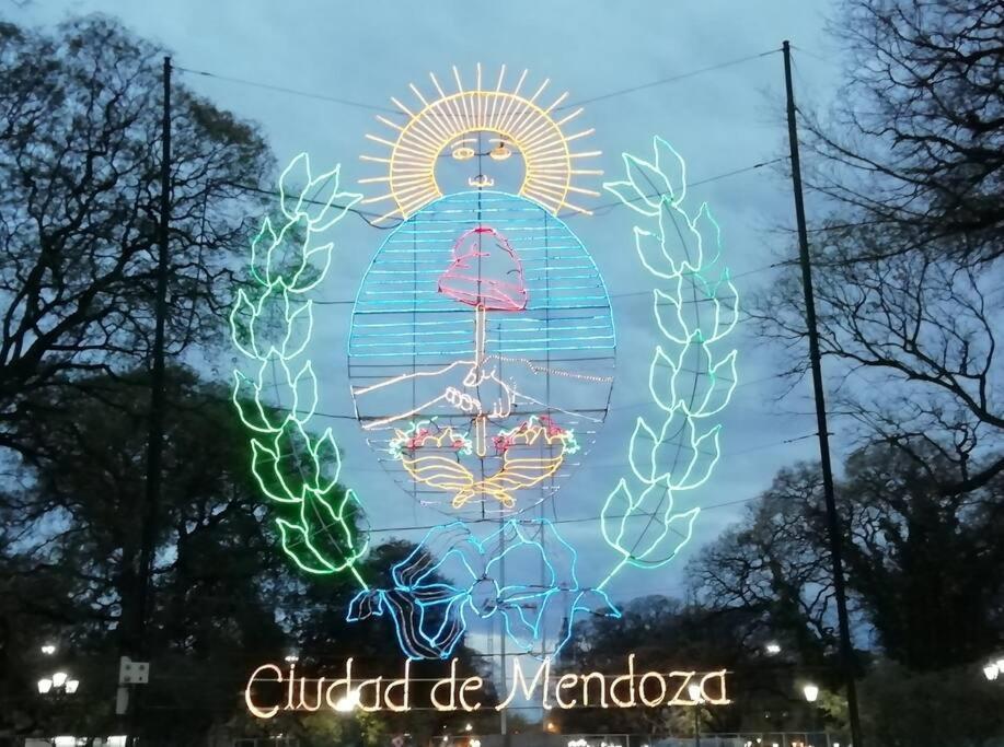 Ferienwohnung Petit Rivadavia En El Corazon De Mendoza Exterior foto