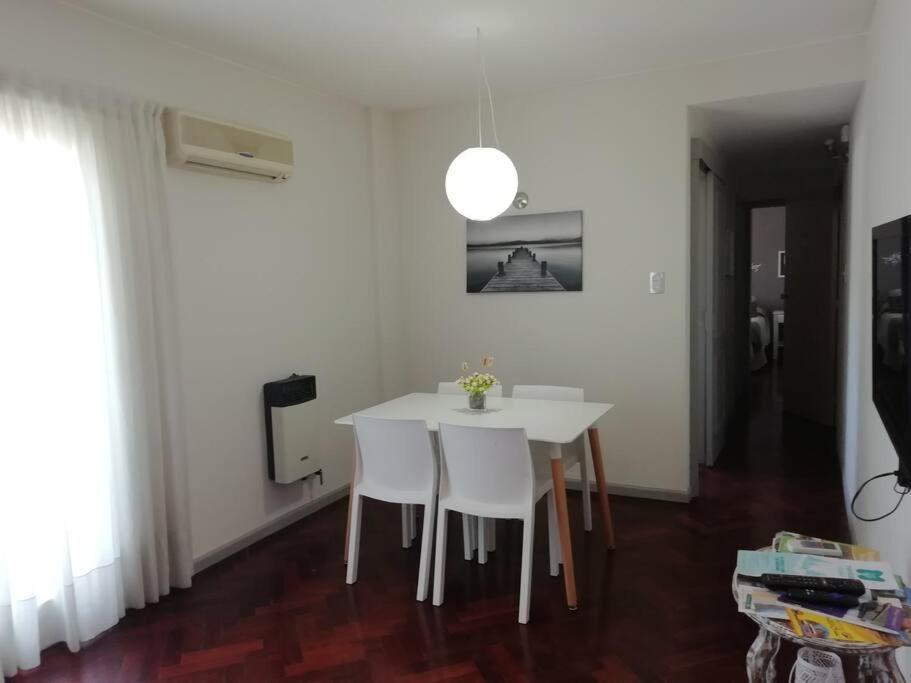 Ferienwohnung Petit Rivadavia En El Corazon De Mendoza Exterior foto