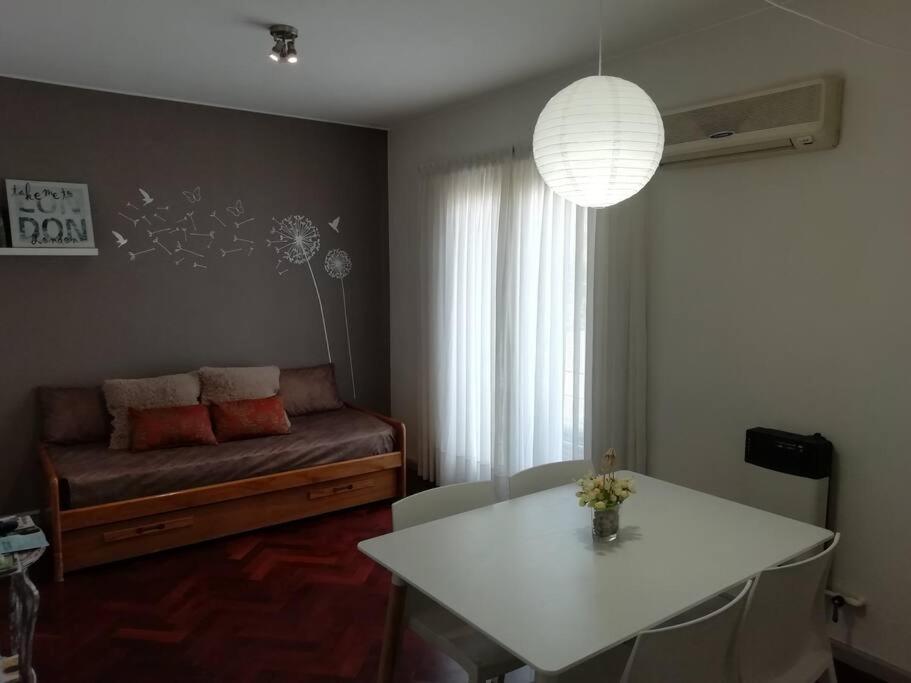 Ferienwohnung Petit Rivadavia En El Corazon De Mendoza Exterior foto